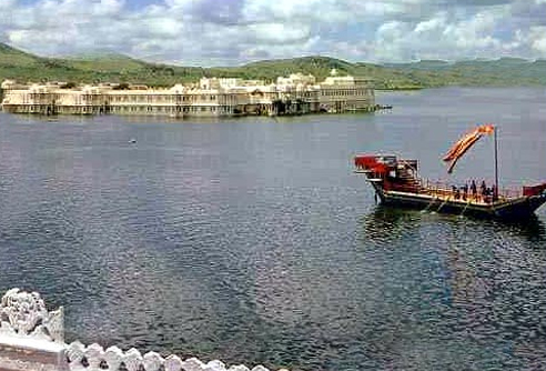 Lake Palace,  Udaipur Tours