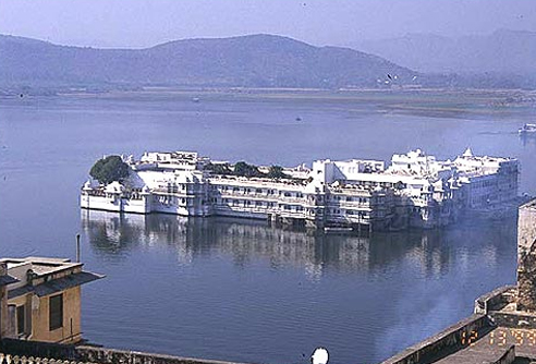 Lake Palace,  Udaipur Tours