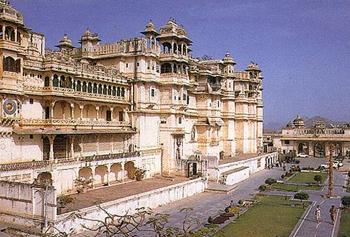 Lake Palace,  Udaipur Tours